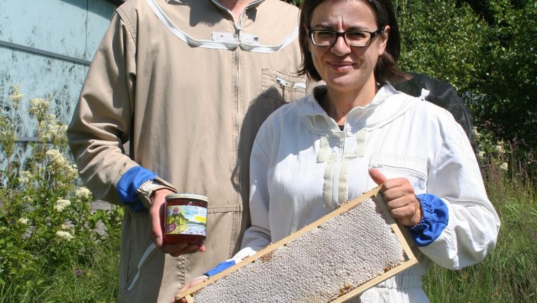 Christian und Sivlia Bauer - Hobbyimkerei Granitblüte, © UnterWasserReich