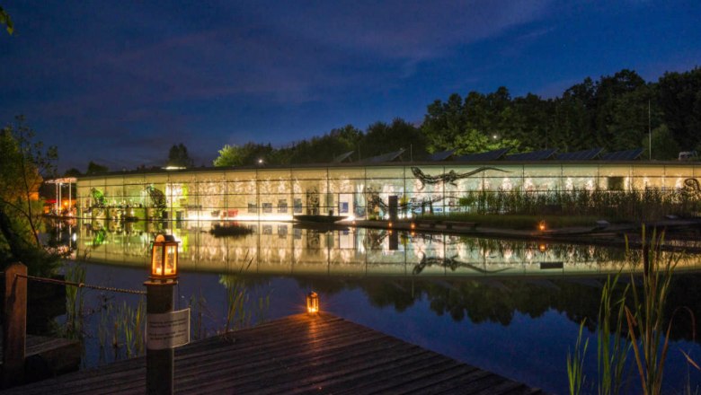 UnterWasserReich bei Nacht, © Anton Zach