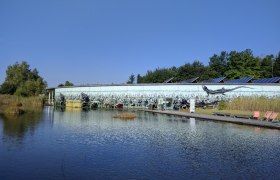 UnterWasserReich Gebäude im Sommer, © UnterWasserReich/Christiane Mader